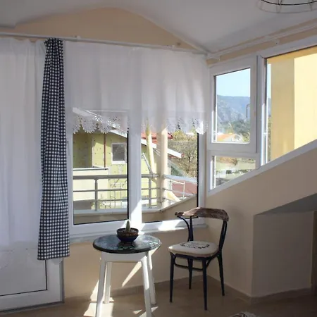 Dionyssos 2 Apartament
