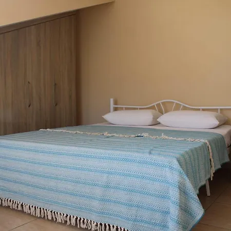 Dionyssos 2 Apartament *